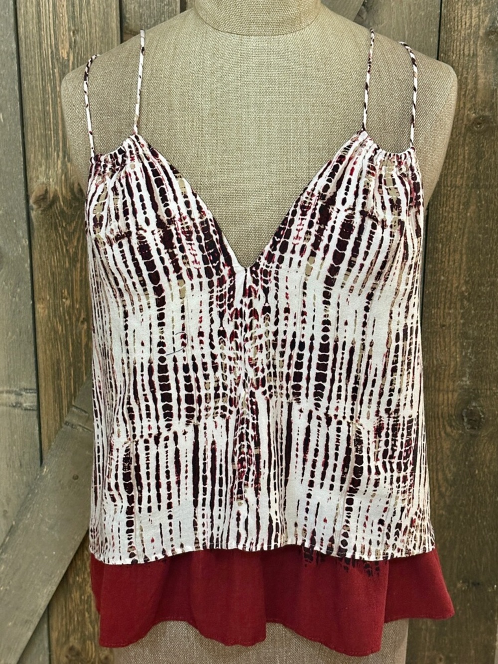 Anthropologie Summer Abstract Burgundy White Vacation Summer Cami Top SZ XS